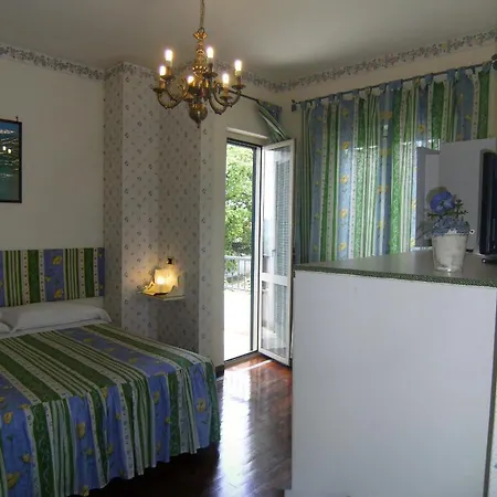 Bed & Breakfast La Meridiana 3*