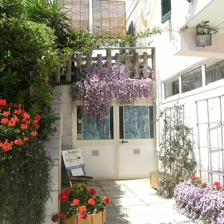 La Meridiana Bed & Breakfast 3*